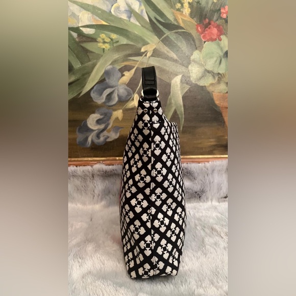 Kate Spade Victoria Classic w/Pink & White Stripe Crossbody - Matching Wallet - Picture 5 of 10